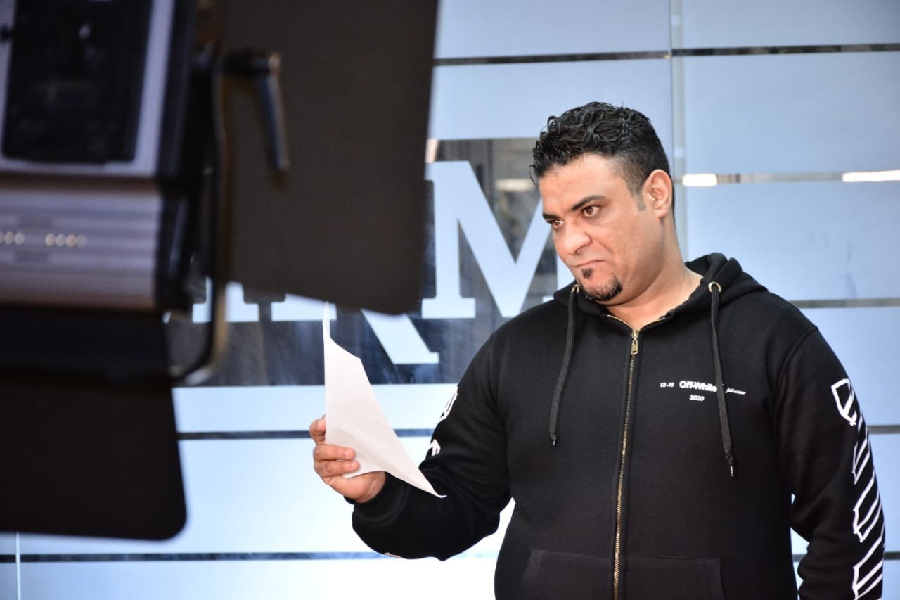 الشاعر أحمد كيمو يطرح ديوان«فن هادف» ويغرد فى حب الوطن